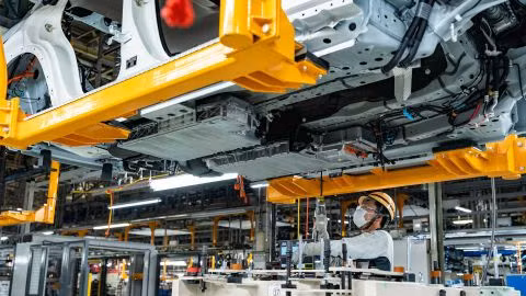 Mazda CX-60 2023 bắt đầu được sản xuất