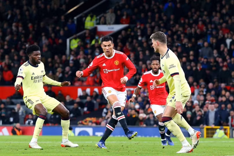 Arsenal đối đầu Man Utd tuần này