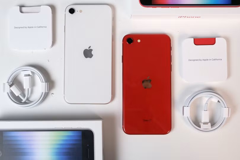 iPhone 5G giá rẻ ế khách