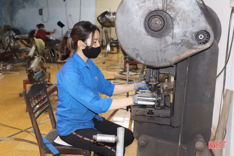 Về quê khởi nghiệp, thanh niên Hà Tĩnh vinh dự nhận Giải thưởng “Lương Định Của”