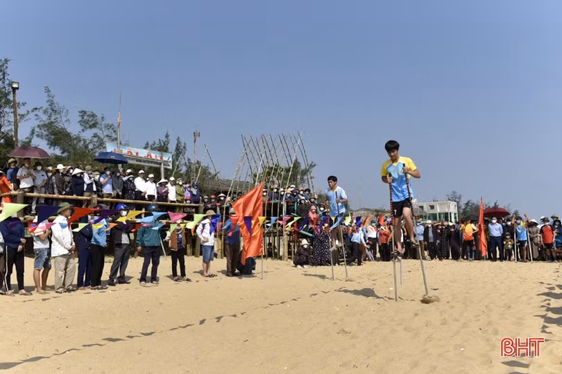 Huyện Kỳ Anh khai trương mùa du lịch biển năm 2022