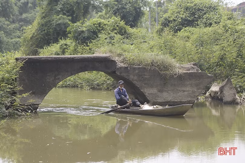 Cầu Nhe ấm mãi tình đồng đội