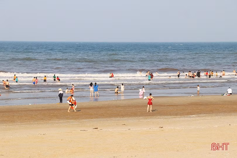 Thạch Hà khai trương lễ hội du lịch biển năm 2022