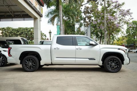 Toyota Tundra 2022 xuất hiện tại Campuchia, sắp về Việt Nam