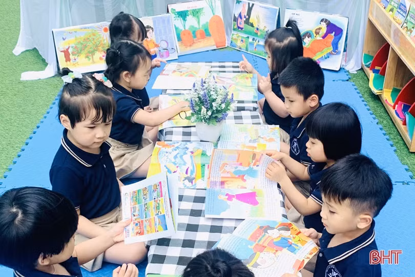 Học sinh mầm non Trung Kiên hào hứng với Ngày Sách và Văn hóa đọc