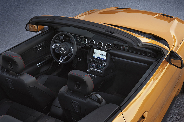 Ford Mustang Convertible California Special động cơ V8 đến châu Âu - Hình 6 Ford Mustang Convertible California Special động cơ V8
