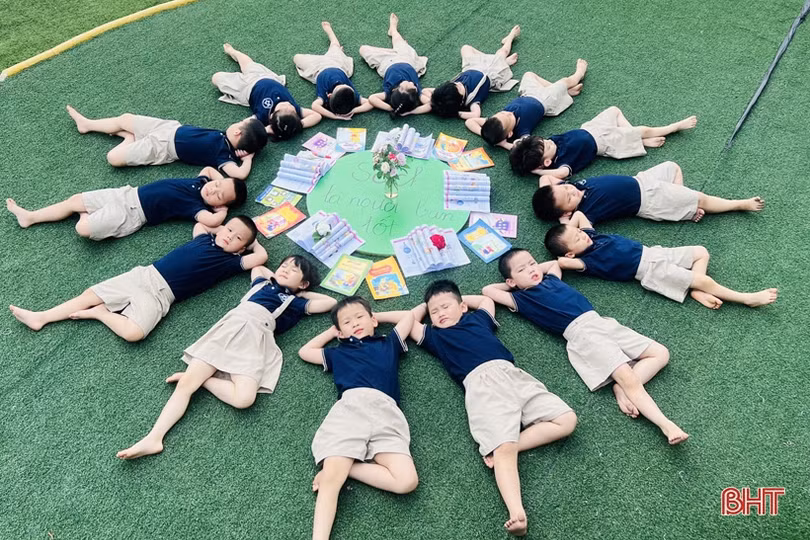 Học sinh mầm non Trung Kiên hào hứng với Ngày Sách và Văn hóa đọc