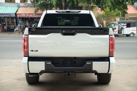 Toyota Tundra 2022 xuất hiện tại Campuchia, sắp về Việt Nam