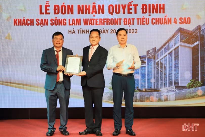 Khai trương khách sạn 4 sao Sông Lam Waterfront