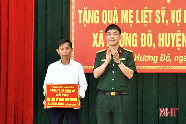 Tổng cục Hậu cần đỡ đầu 5 gia đình thân nhân liệt sỹ ở Hương Khê