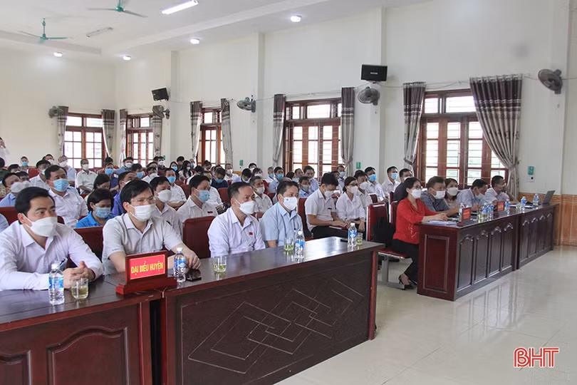 Cử tri Hương Sơn quan tâm đến đầu tư cơ sở hạ tầng đối với xã sáp nhập