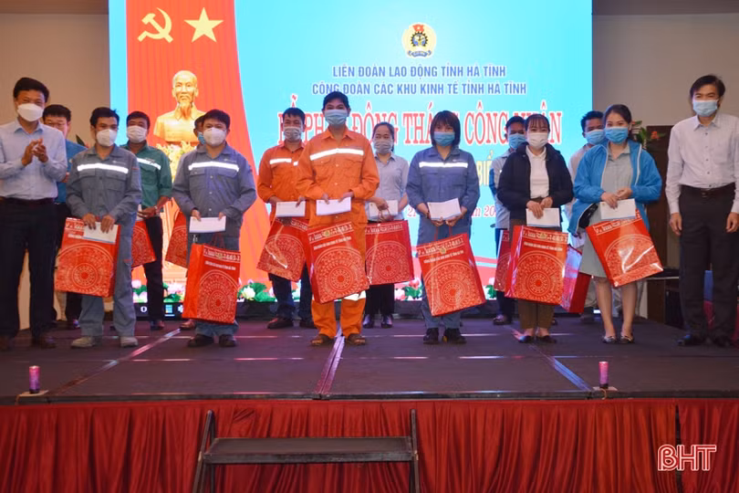 Khu kinh tế tỉnh Hà Tĩnh phát động phong trào thi đua Tháng Công nhân