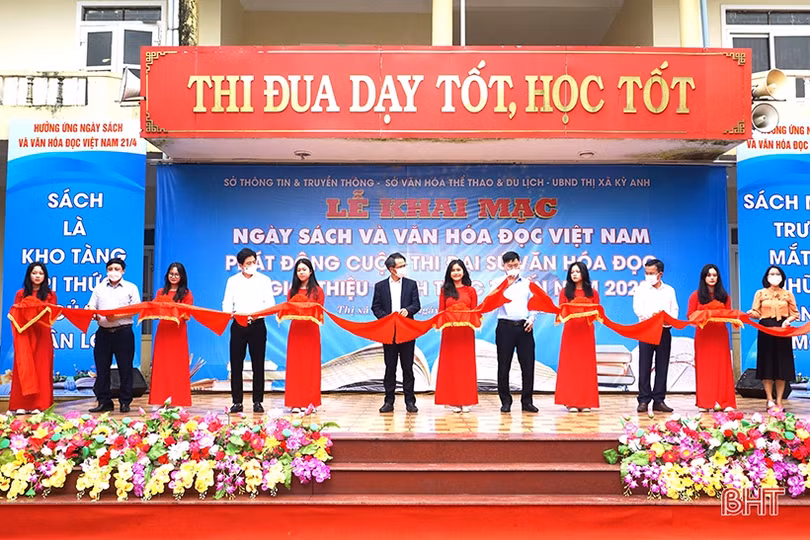 Nhiều hoạt động ý nghĩa nhân Ngày sách và Văn hóa đọc Việt Nam tại Hà Tĩnh