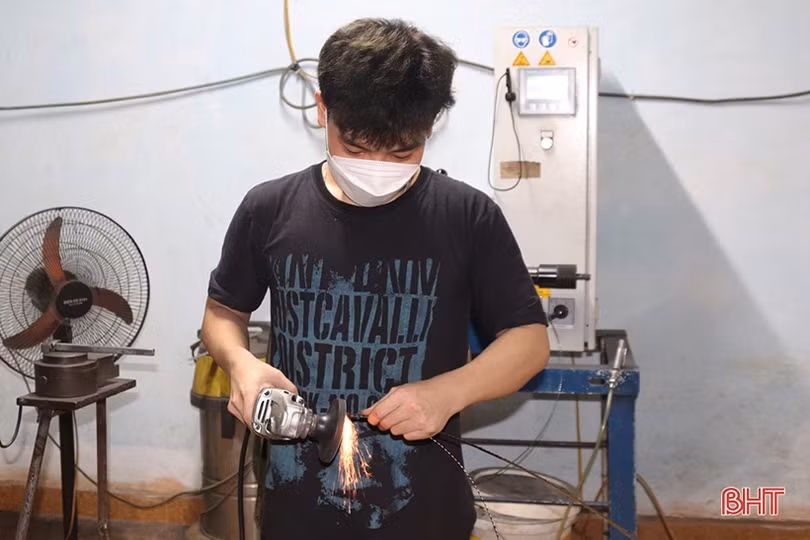 Về quê khởi nghiệp, thanh niên Hà Tĩnh vinh dự nhận Giải thưởng “Lương Định Của”