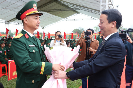 Hà Tĩnh giao nhận quân đảm bảo chỉ tiêu, chất lượng, nhanh gọn, an toàn tuyệt đối