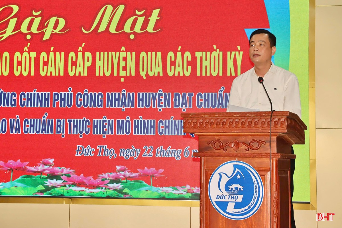 Bí thư Huyện ủy Nguyễn Thành Đồng phát biểu tại buổi lễ. bqbht_br_p2.jpg