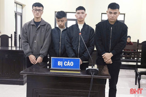 Nổ pháo lậu mừng sinh nhật, 4 thanh niên nhận 27 tháng tù treo