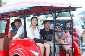 Nhịp sôi động của biển Hà Tĩnh
