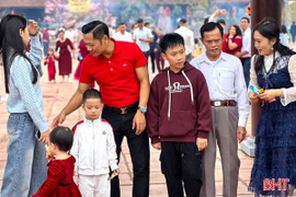 Người Hà Tĩnh giữ phong tục “Mùng 1 Tết cha, mùng 2 Tết mẹ, mùng 3 Tết thầy”