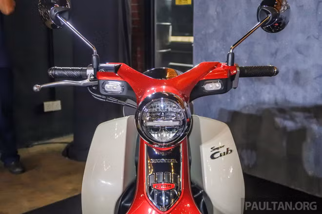 Honda Super Cub C125 2019 ra mắt, đắt ngang xe cao cấp