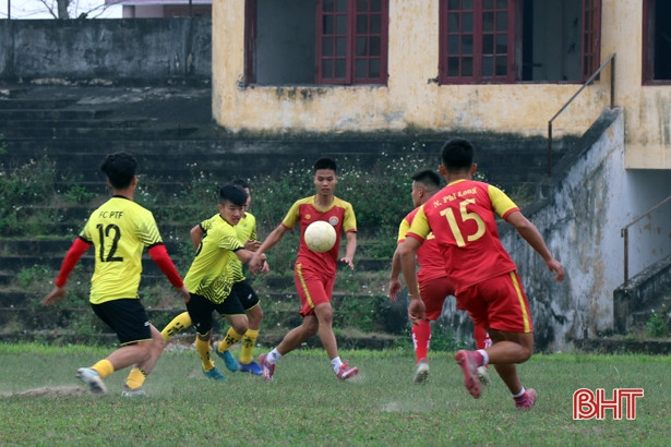 U19 Hồng Lĩnh Hà Tĩnh thắng trận giao hữu trên sân nhà