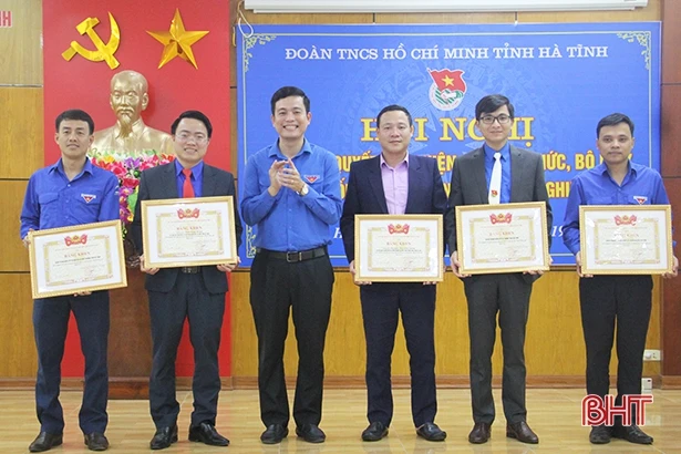 Công bố quyết định thành lập Đoàn khối Cơ quan - Doanh nghiệp Hà Tĩnh