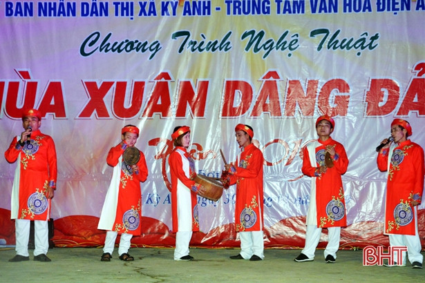 Thị xã Kỳ Anh tổ chức chương trình “Mùa Xuân dâng Đảng”