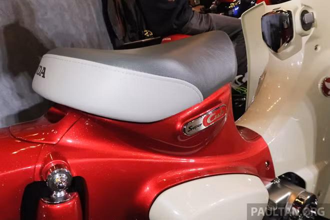 Honda Super Cub C125 2019 ra mắt, đắt ngang xe cao cấp