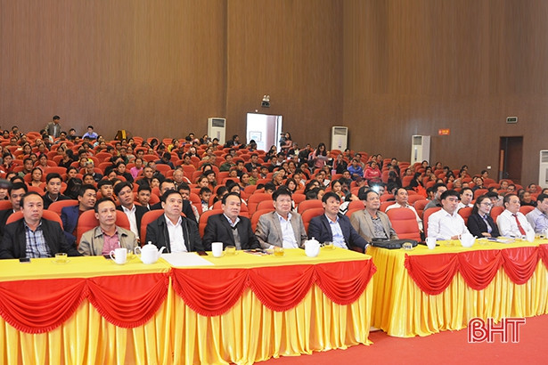 Thị xã Hồng Lĩnh trao 377 suất quà dịp Tết Kỷ Hợi