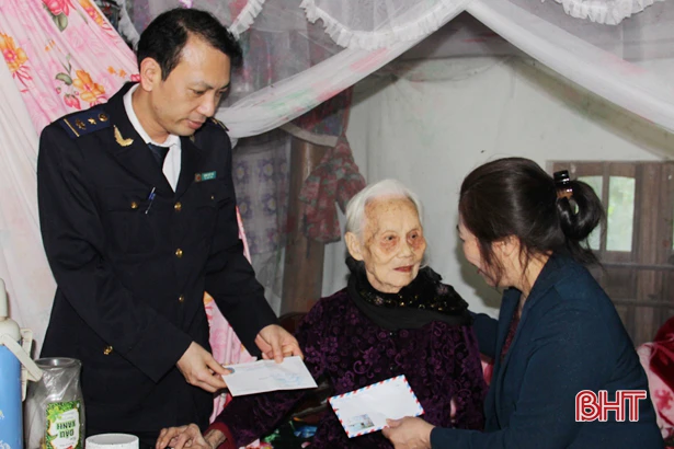 Phụng dưỡng Mẹ Việt Nam anh hùng là hạnh phúc của chúng con