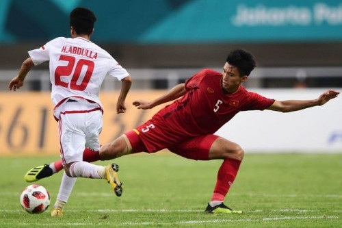 Rộ tin đồn “đại gia” bóng đá Thái Lan chiêu mộ Đoàn Văn Hậu sau Asian cup 2019