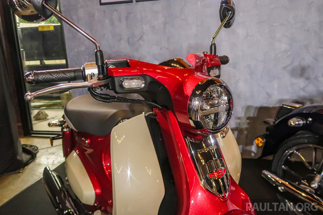 Honda Super Cub C125 2019 ra mắt, đắt ngang xe cao cấp