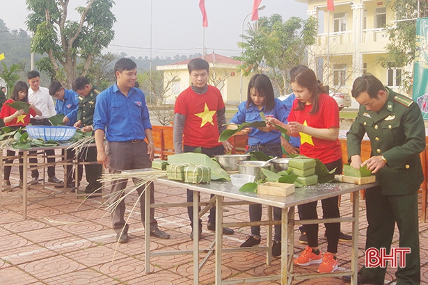 “Xuân biên giới” ấm tình quân dân