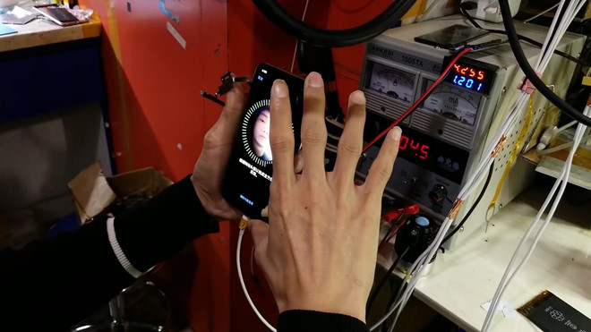 iPhone X “dựng” giá hơn 10 triệu đã được tạo ra như thế này