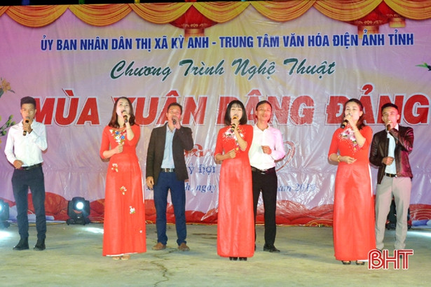 Thị xã Kỳ Anh tổ chức chương trình “Mùa Xuân dâng Đảng”