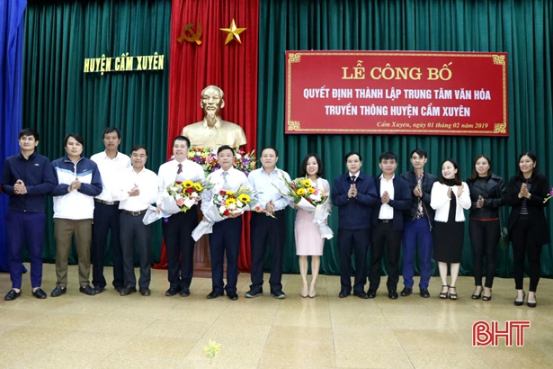 Trưởng Đài TT-TH Cẩm Xuyên làm Giám đốc Trung tâm Văn hóa - Truyền thông huyện