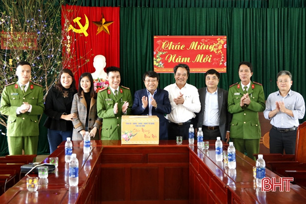 Phó Chủ tịch UBND tỉnh giao nhiệm vụ cho các đơn vị trực tại KKT Vũng Áng