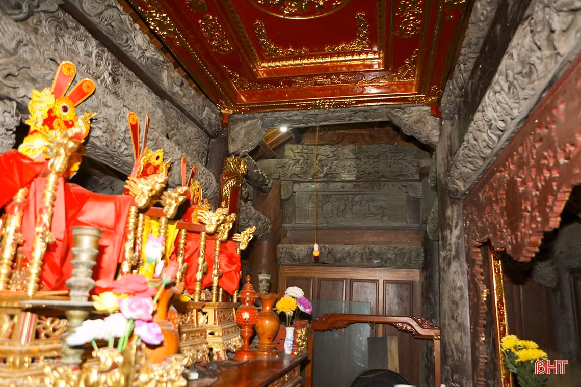 Thăm ngôi đền thiêng nghìn năm tuổi ở Hà Tĩnh