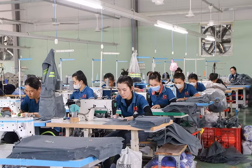 dong-phuc.jpg