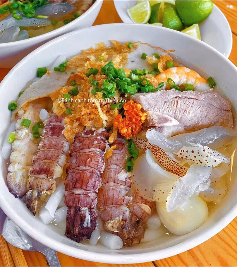 banh-canh-1.jpg