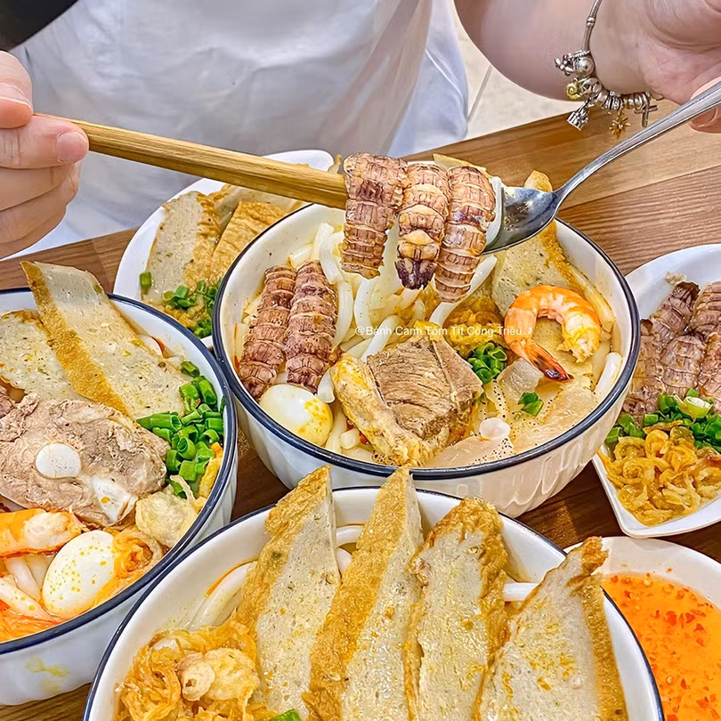 quan-banh-canh-1.jpg