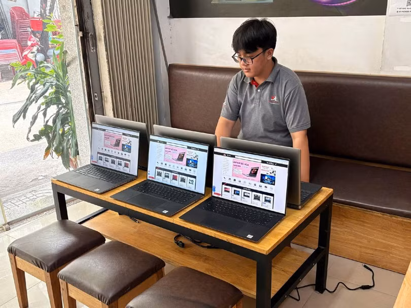 worklap-1.jpg