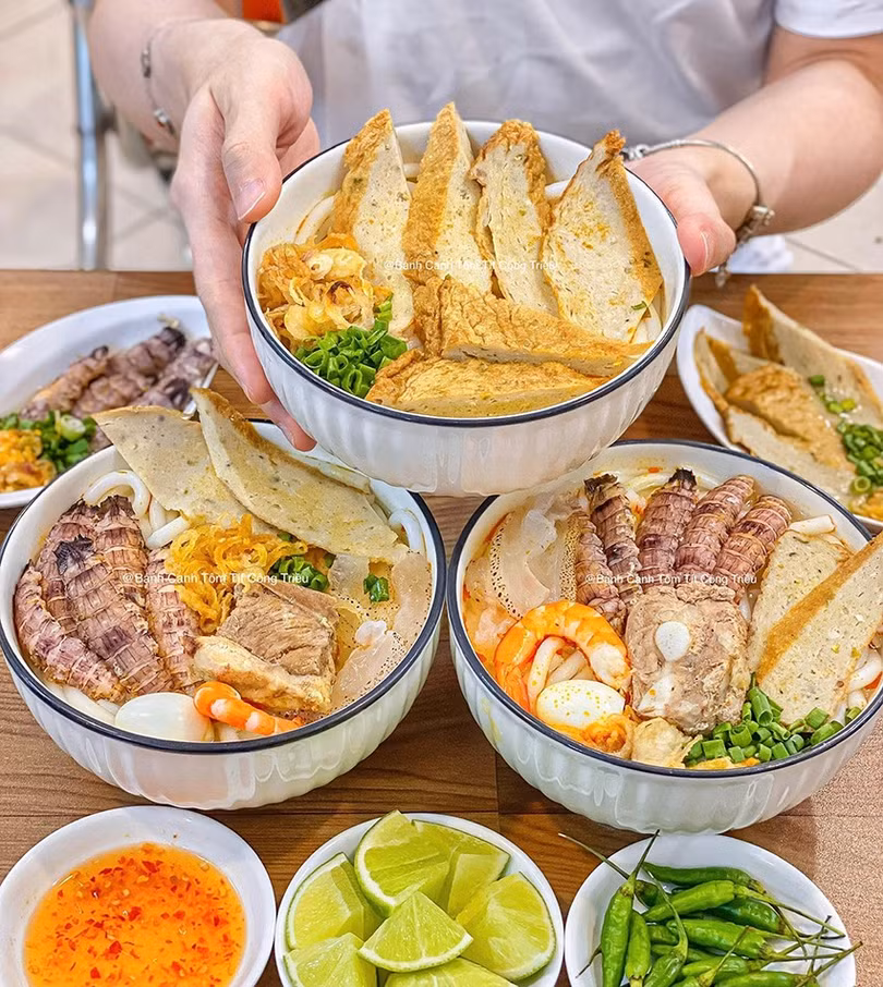 banh-canh-tom-tit-1.jpg