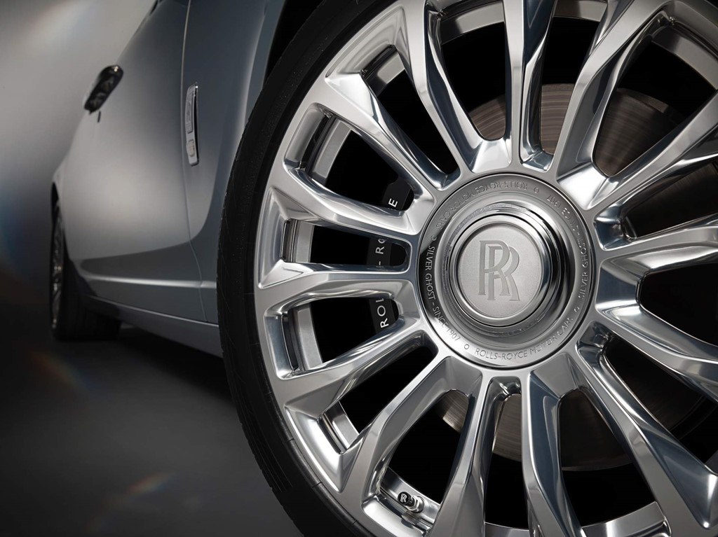 Những chiếc Rolls-Royce xa hoa độc đáo của thế giới