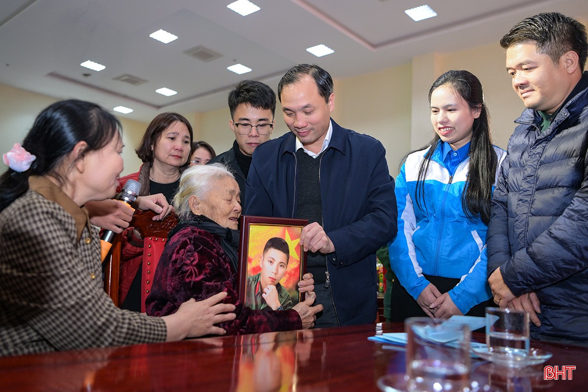 Chương trình “Tô màu ký ức” để lại dư âm đẹp trong trái tim mỗi người.