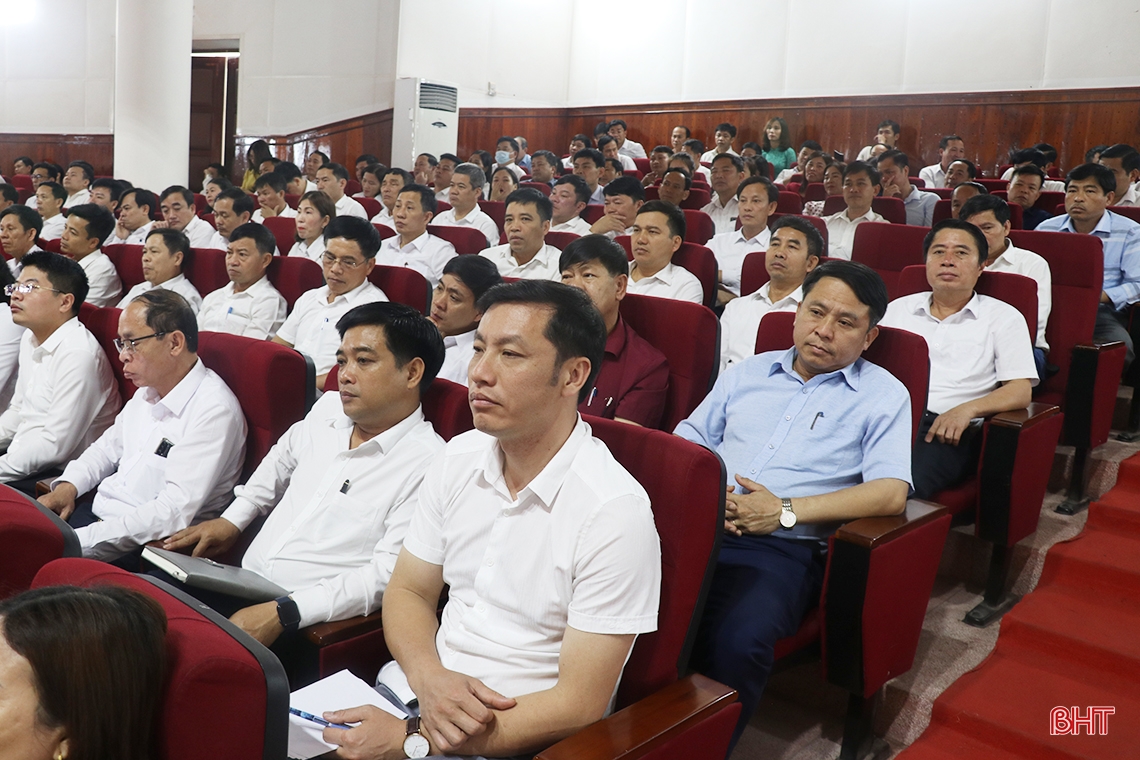 Hà Tĩnh quán triệt nội dung cuốn sách về đấu tranh phòng, chống tham nhũng, tiêu cực của Tổng Bí thư Nguyễn Phú Trọng
