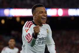 Mbappe lập cú đúp, Real quật ngã Barca