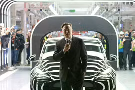 Tesla mở công ty tại Việt Nam: Bán xe hay tính chuyện xây nhà máy?