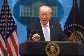 Quân đội Iran phản ứng trước việc ông Trump nói sẽ biến eo biển Hormuz thành 'lãnh thổ Mỹ'
