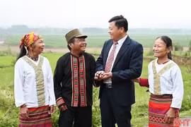 Tuyên dương bí thư cấp ủy ở cơ sở: Tôn vinh một người, khẳng định uy tín một tập thể